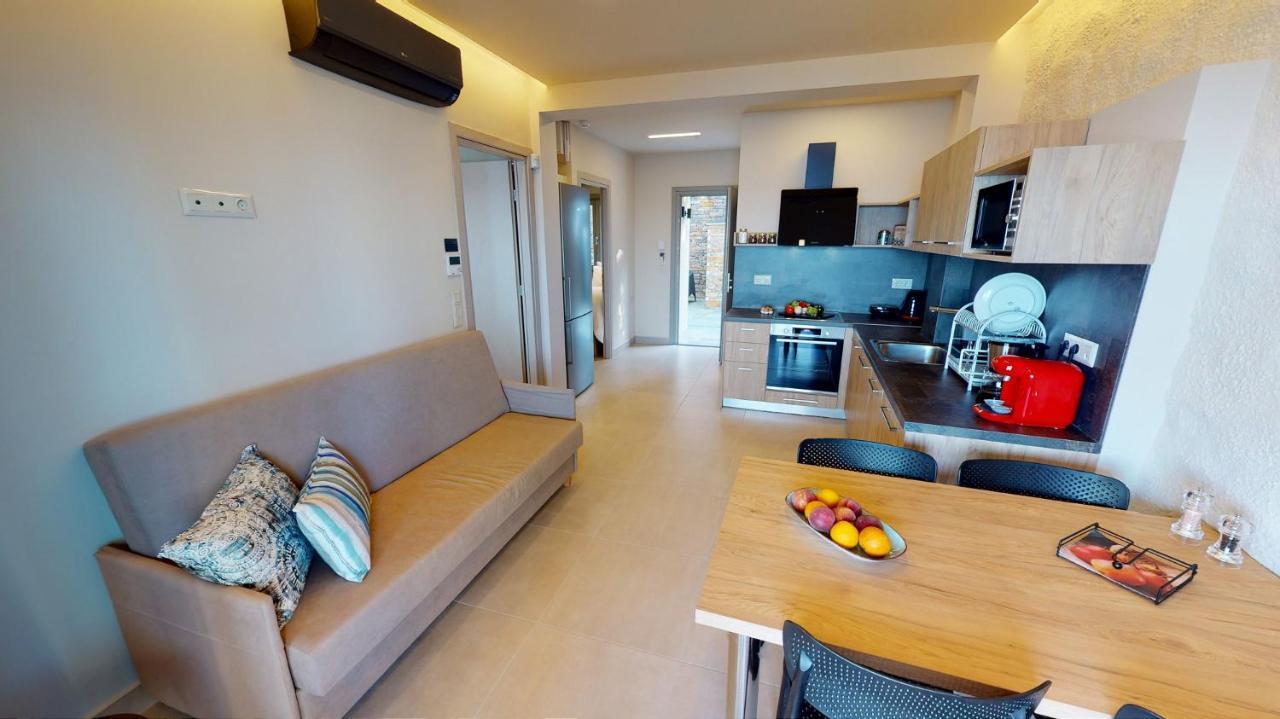 Kallia Suites- Chorefto Luaran gambar