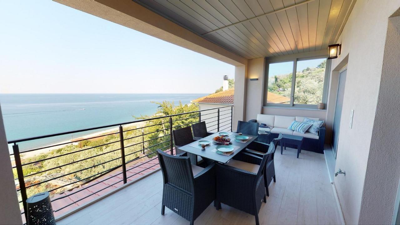 Kallia Suites- Chorefto Luaran gambar