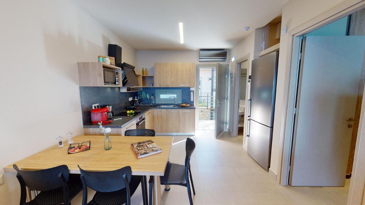 Kallia Suites- Chorefto Luaran gambar