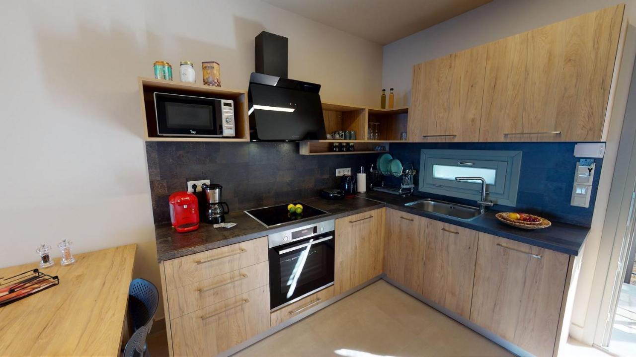 Kallia Suites- Chorefto Luaran gambar