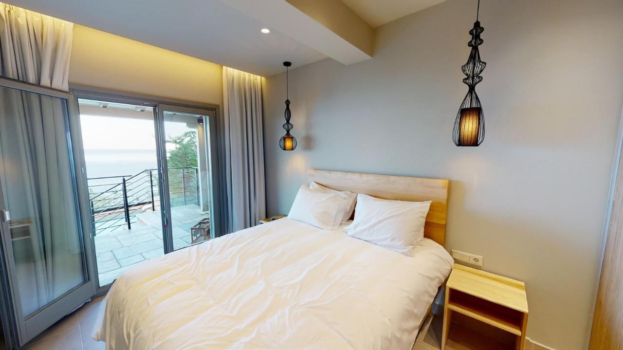 Kallia Suites- Chorefto Luaran gambar